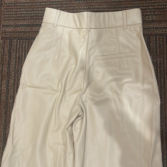 Faux leather pants - Picture 6 of 7